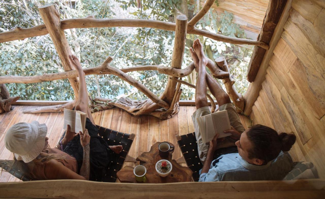 Roots Tree House Villa อูลูวาตู ภายนอก รูปภาพ