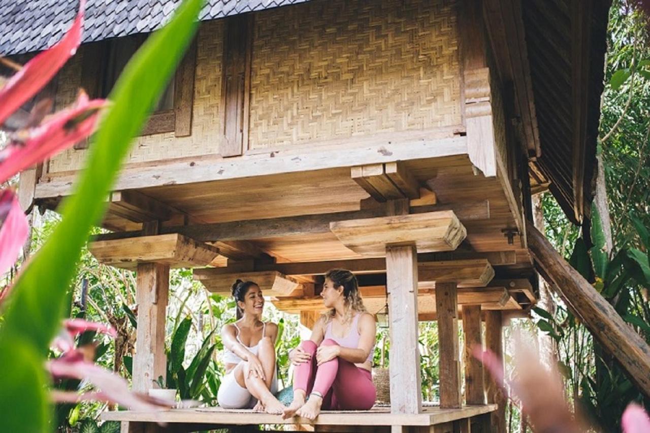 Roots Tree House Villa อูลูวาตู ภายนอก รูปภาพ