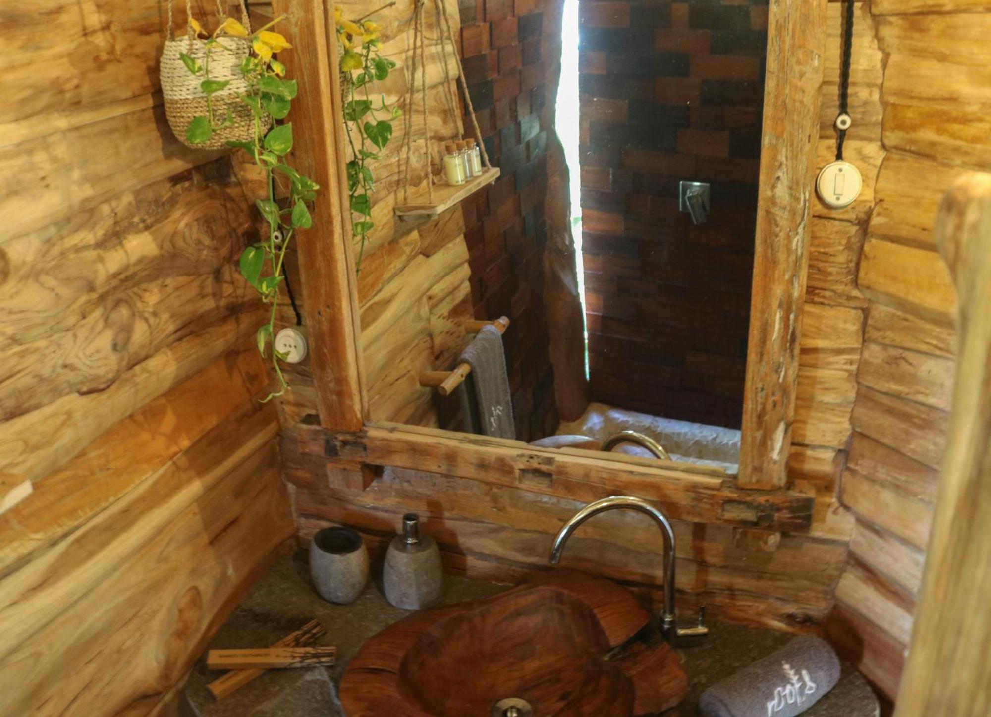 Roots Tree House Villa อูลูวาตู ห้อง รูปภาพ